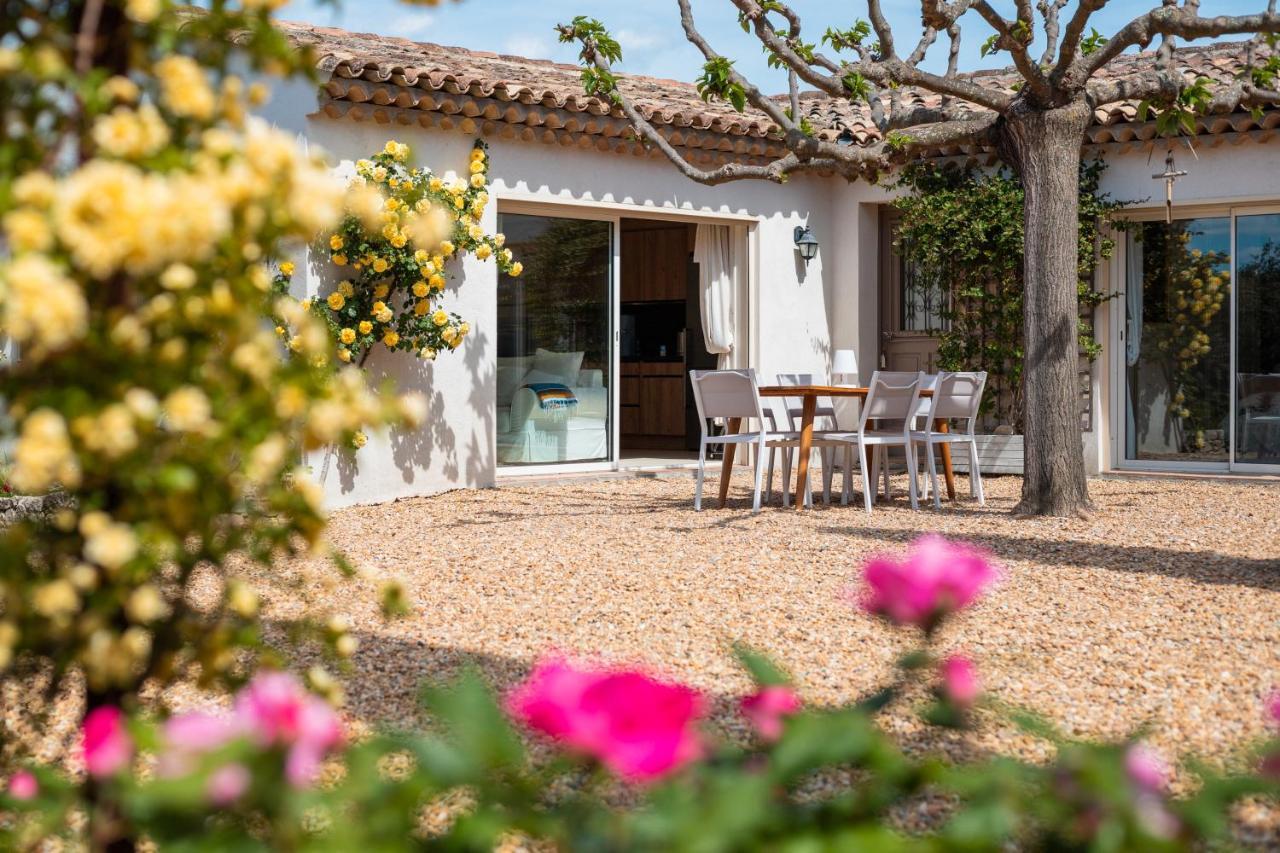 Holiday home Des Roses A *